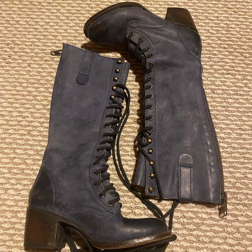 Rare blue grany lace up boot